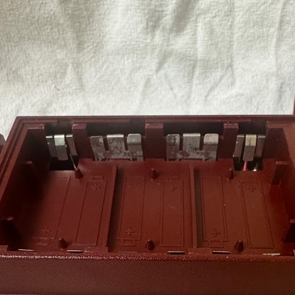 Red Merlin Handheld Console - Picture 10 of 13